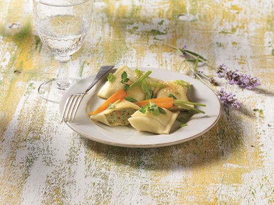 Bild von Veg. Maultaschen 50 g mit der Beschreibung ( Gemüsemaultaschen )