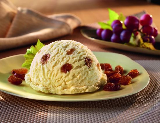 Bild von CD Rum Rosine mit der Beschreibung Eiscreme mit in Rum eingelegten Rosinen.