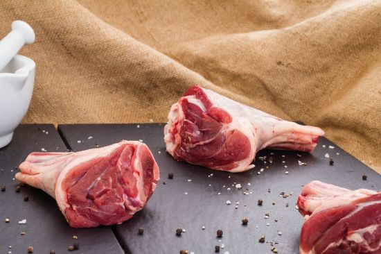 Bild von Lamm-Hinter-Haxen mit der Beschreibung ca. 350-400g/St. vac.