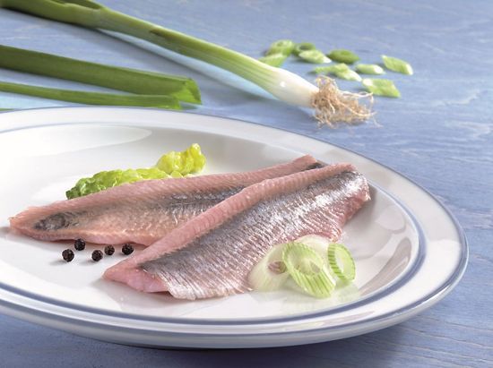 Bild von Emder Matjesfilets in Öl mit der Beschreibung 45-50 Stück