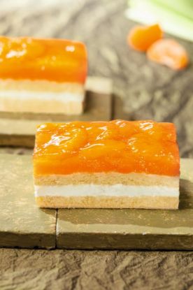 Bild von Mandarinen-Sahne-Schnitte mit der Beschreibung (P533) vg. 20 Stck.
