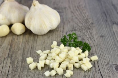 Bild von Knoblauch Würfel 3mm mit der Beschreibung gefr.  IQF